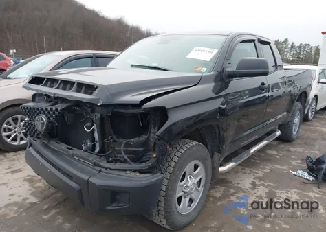 2019 Toyota Tundra Sr 4.6L V8 z USA, uszkodzony, nr VIN 5TFUM5F19KX080234
